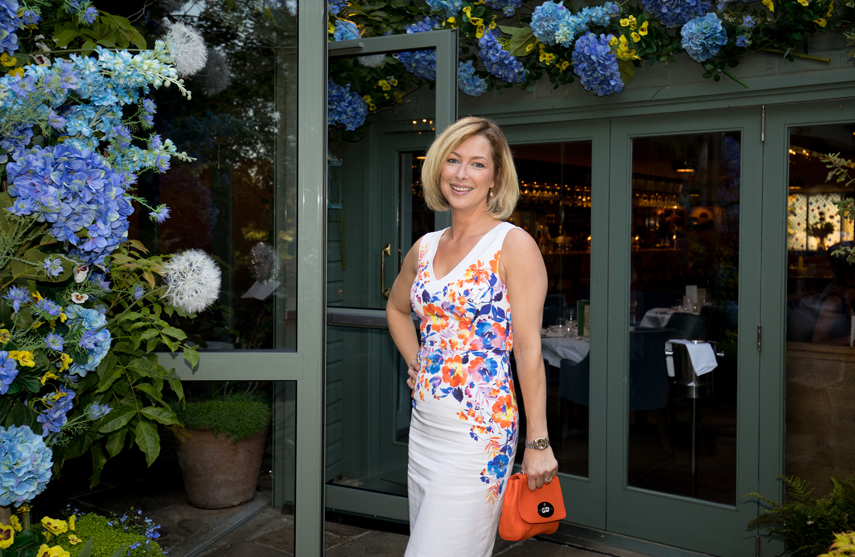 Portrait Photographer for Relaxed Outdoor Portraits in London